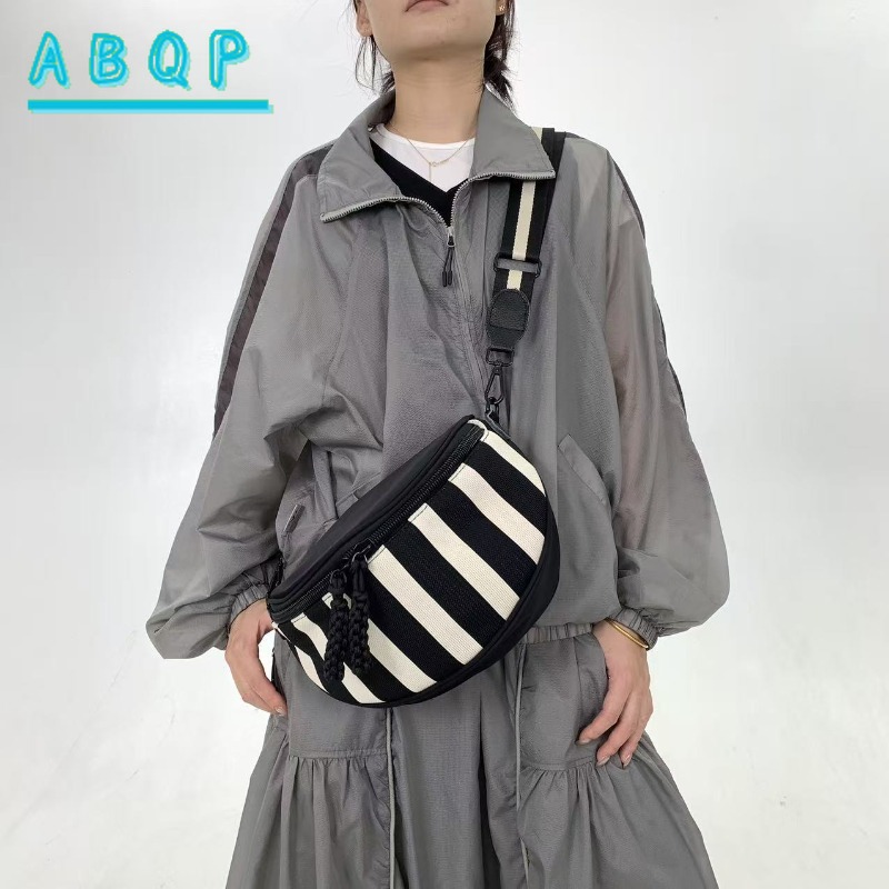 Nowa damska torba crossbody lu – Streetwear Brand Bag recenzja i cena